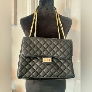 Elegant Black Quilted Chain Shoulder Bag